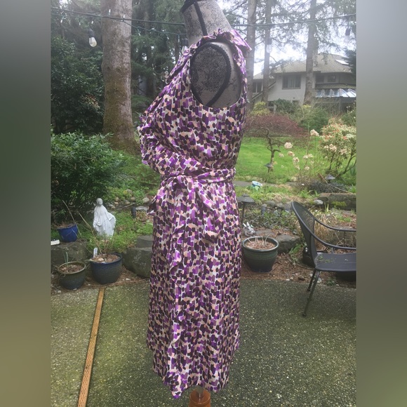 Kate Spade Aubrey Purple/White/Peach/Tan Wrap Silk Dress with Sash - Size 2. - Picture 3 of 17